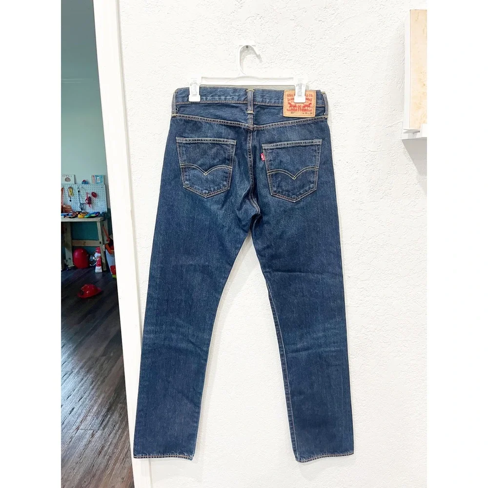Levi's 501 Jeans Men's 30x34 Button Fly Classic Straight Leg 100% Cotton